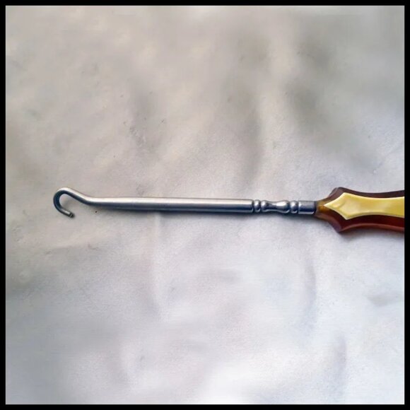 Antique Boot Hook - Victorian Corset Hook - Celluloid Button Hook- Boot Fastener - Picture 4 of 11